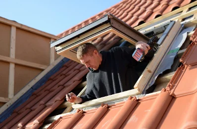Pose de fenêtres de toit Velux à Courcelles